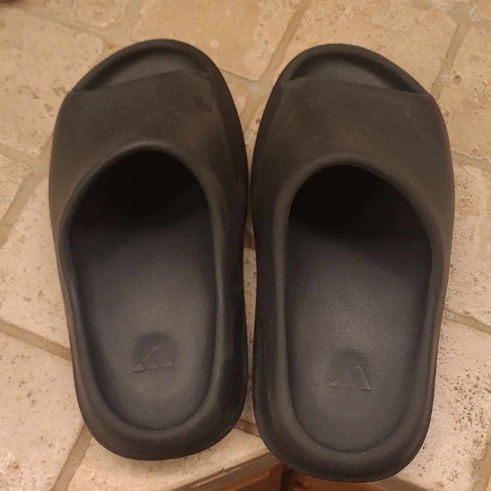 Yeezy Trendy Adidas Mens Charcoal Slide Sandals